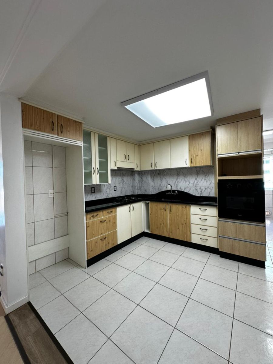 Imagem Apartamento Semimobiliado com 98,61m² no Vila Nova em Jaraguá do Sul