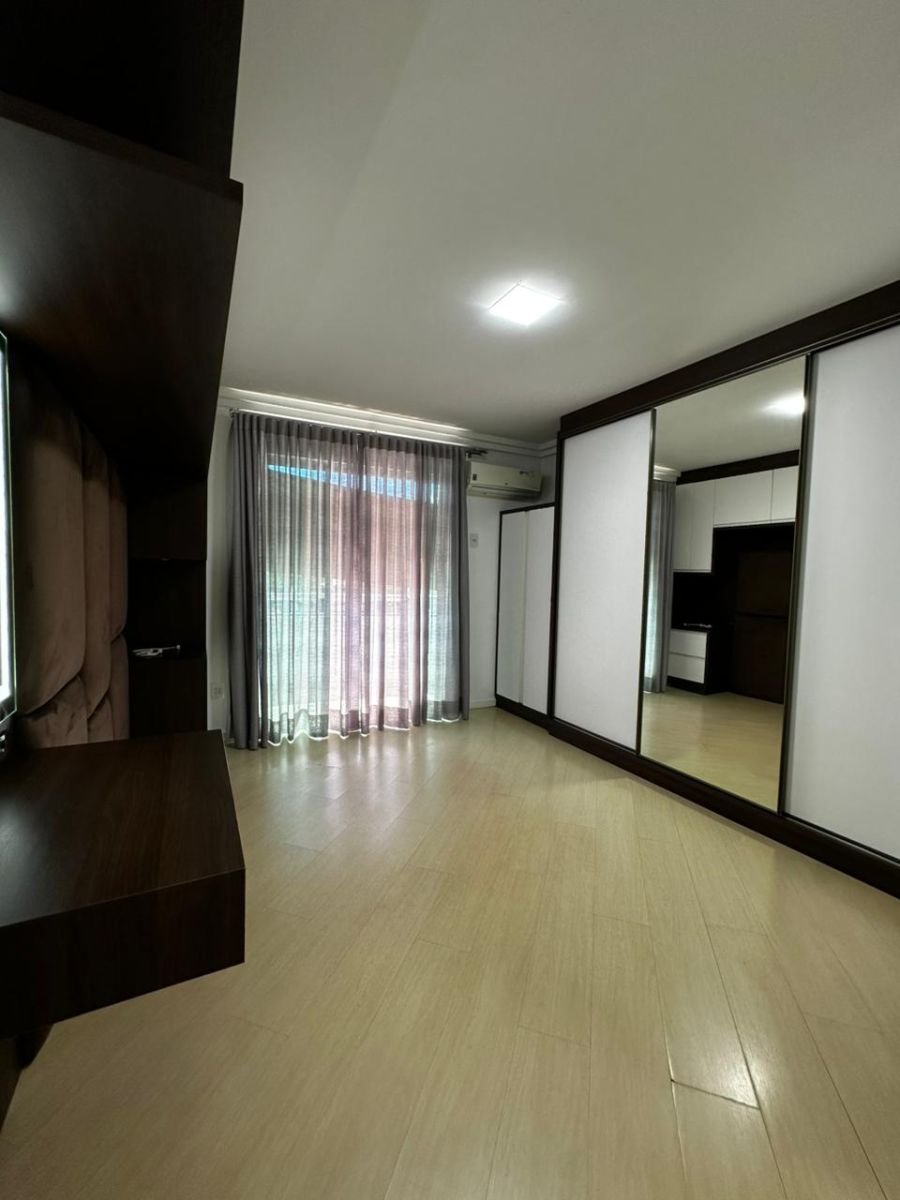 Imagem Apartamento Semimobiliado com 98,61m² no Vila Nova em Jaraguá do Sul