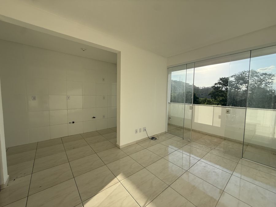 Apartamento com 2 dormitórios em excelente condomínio | Elevador