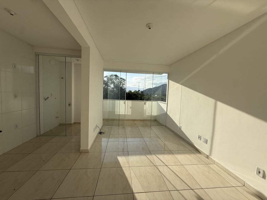 Imagem Apartamento com 2 dormitórios em excelente condomínio | Elevador