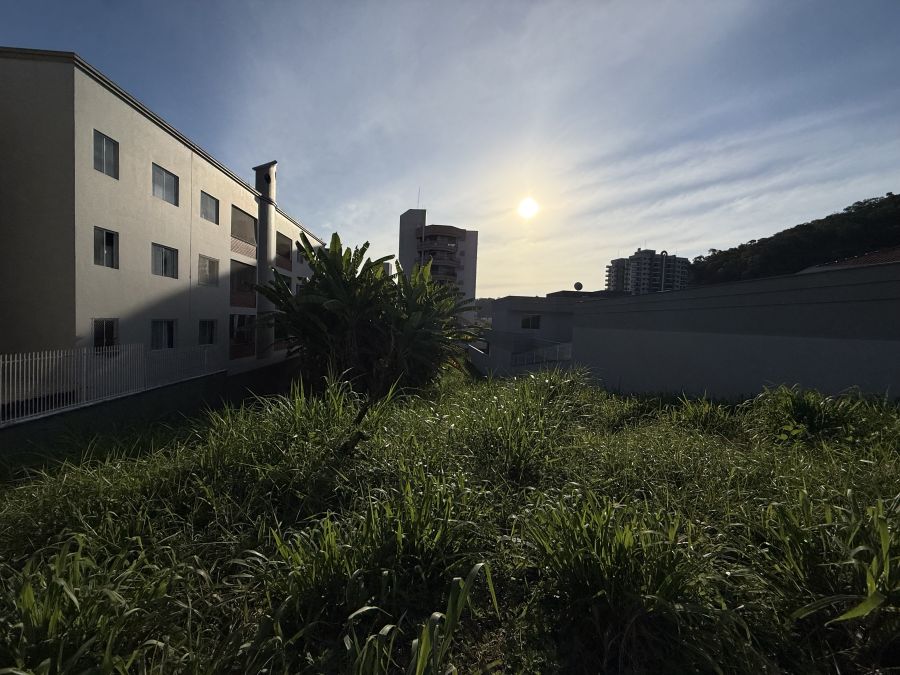 Imagem Terreno comercial no Centro de Jaraguá do Sul com 2 frentes 797m²