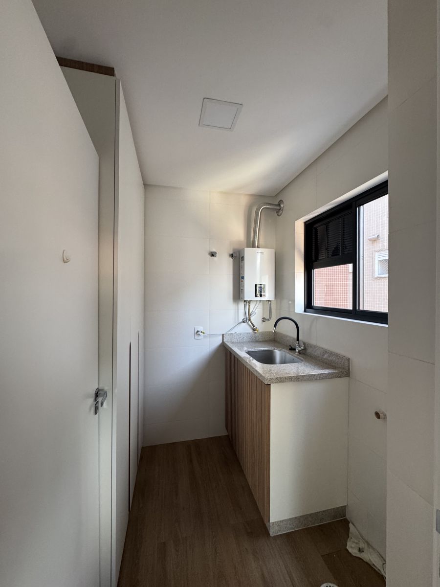 Imagem Apartamento Semi Mobiliado com suíte e churrasqueira