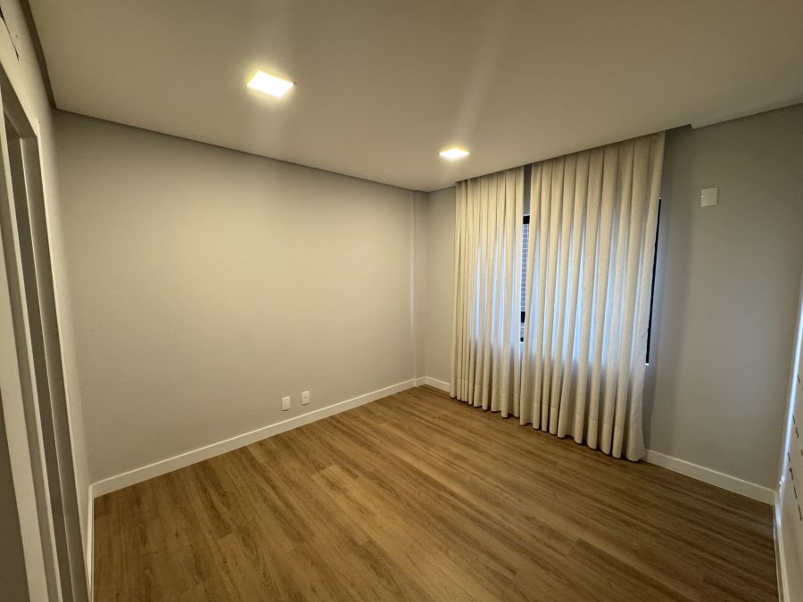 Imagem Apartamento Semi Mobiliado com suíte e churrasqueira