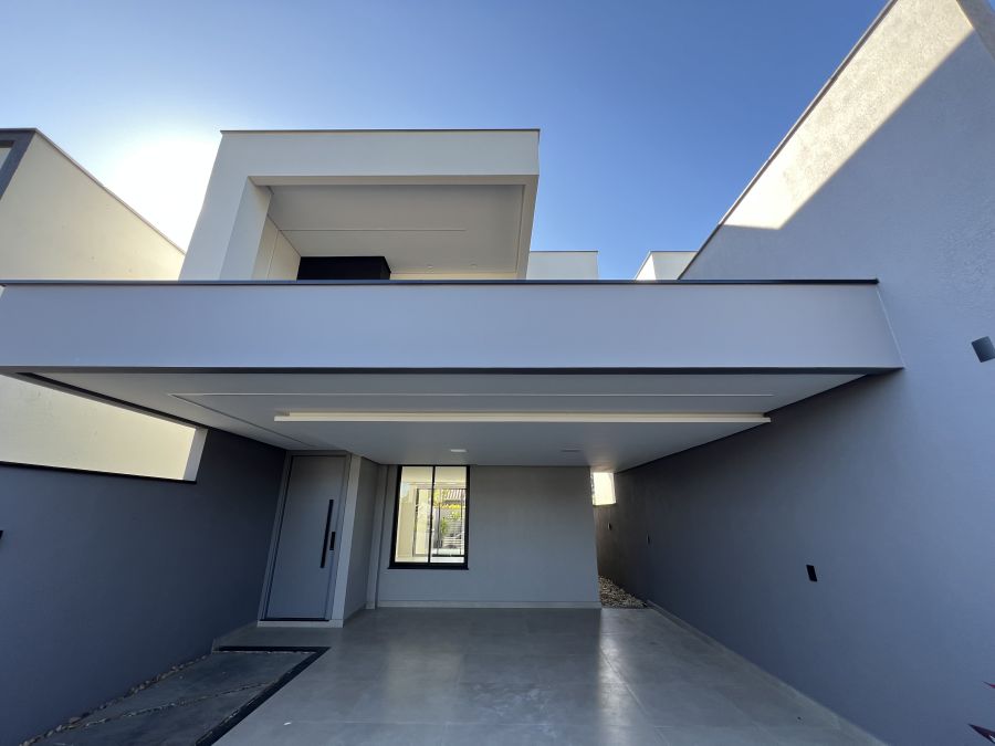 Imagem Geminado Suíte + 2 quartos - 2 vagas de garagem lado a lado.