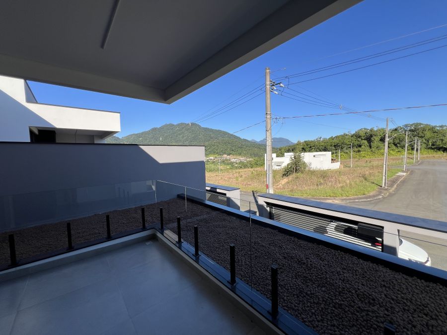 Imagem Geminado Suíte + 2 quartos - 2 vagas de garagem lado a lado.