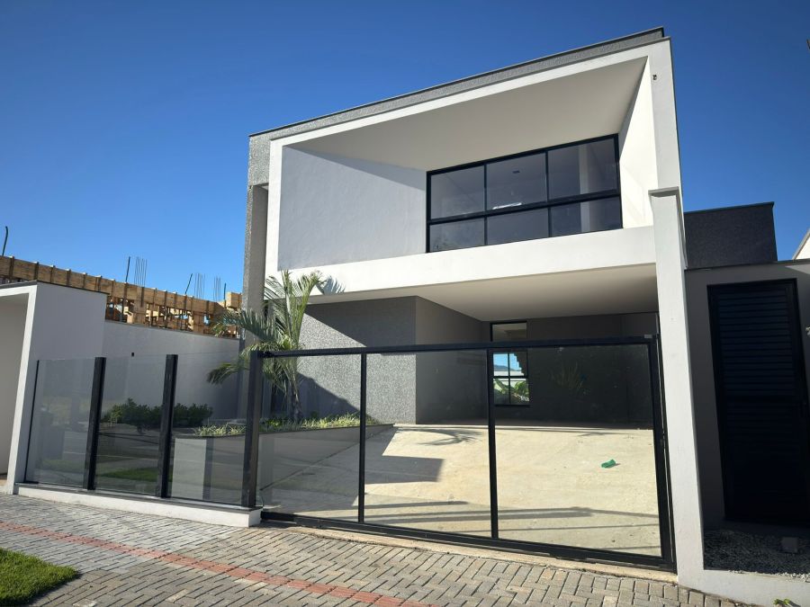 Imagem Casa à Venda em Loteamento de Alto Padrão – Arquitetura Moderna, 4 Suítes, Piscina e Sustentabilidade | Próximo ao Centro