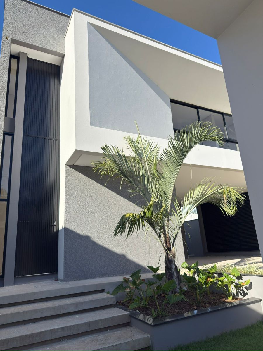 Imagem Casa à Venda em Loteamento de Alto Padrão – Arquitetura Moderna, 4 Suítes, Piscina e Sustentabilidade | Próximo ao Centro