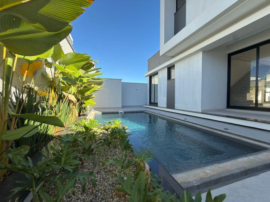 Imagem Casa à Venda em Loteamento de Alto Padrão – Arquitetura Moderna, 4 Suítes, Piscina e Sustentabilidade | Próximo ao Centro