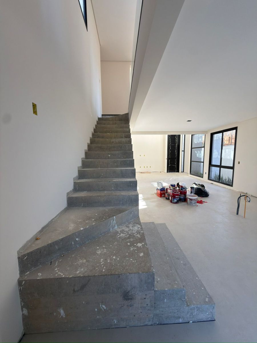 Imagem Casa à Venda em Loteamento de Alto Padrão – Arquitetura Moderna, 4 Suítes, Piscina e Sustentabilidade | Próximo ao Centro