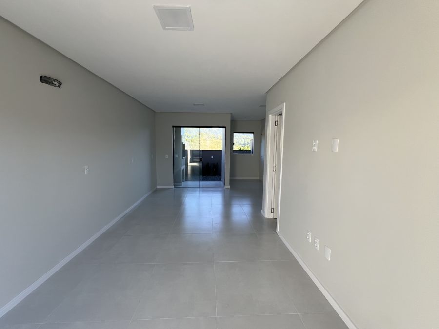Imagem Casa Geminada com 2 Dormitórios e 1 Vaga, Nereu Ramos
