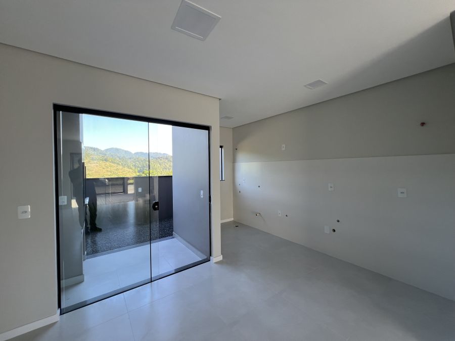 Imagem Casa Geminada com 2 Dormitórios e 1 Vaga, Nereu Ramos