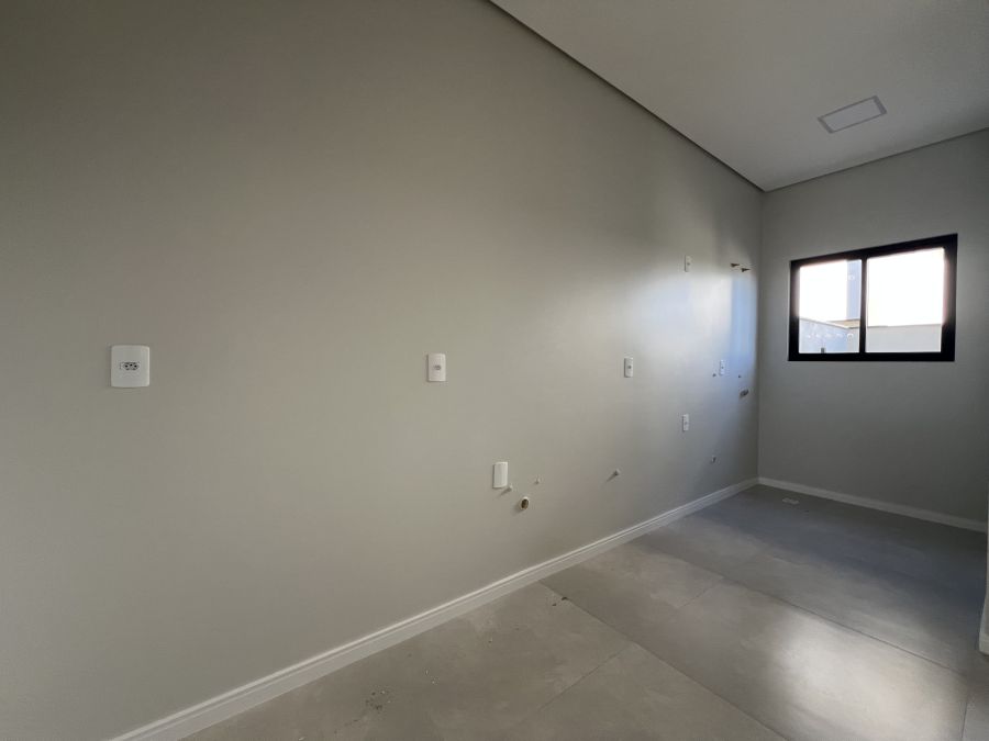Imagem Linda Casa Geminada com 2 Suítes - Oportunidade Única