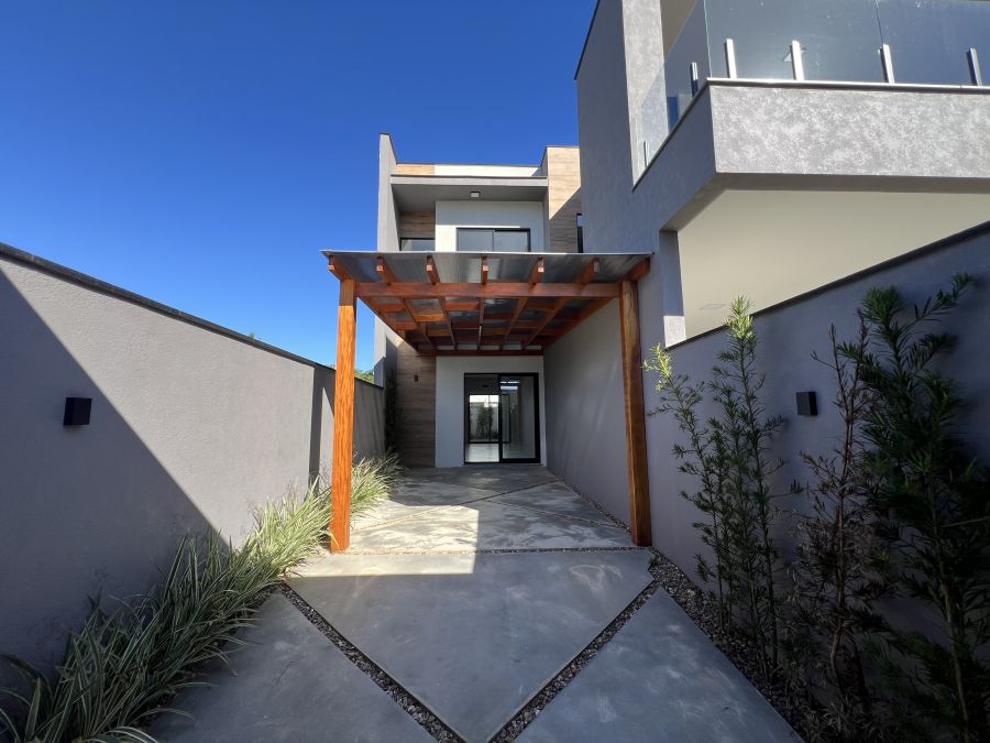 Imagem principal Linda Casa Geminada com 2 Suítes - Oportunidade Única