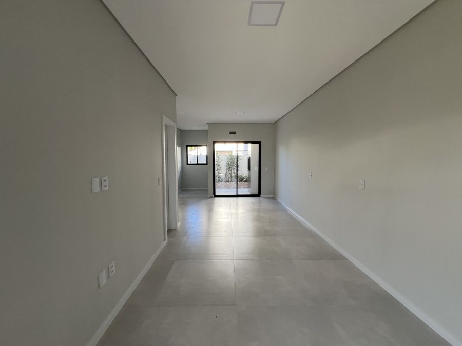 Imagem Linda Casa Geminada com 2 Suítes - Oportunidade Única