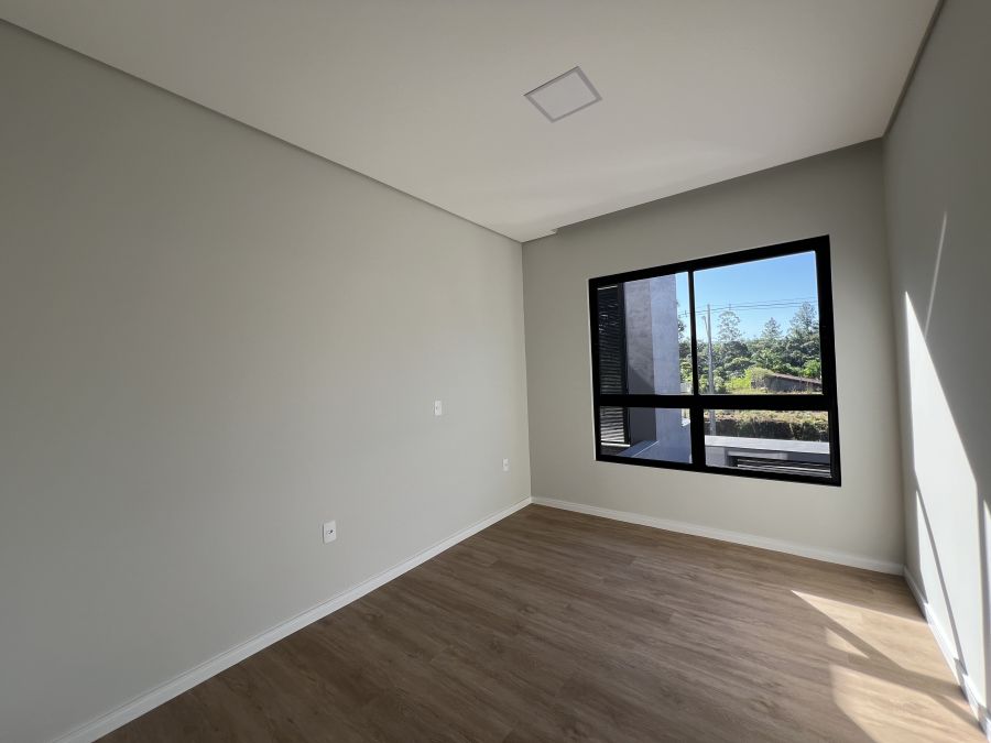 Imagem Linda Casa Geminada com 2 Suítes - Oportunidade Única