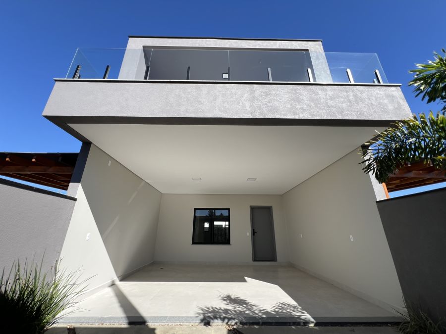 Imagem principal Linda Casa Geminada com 1 Suíte + 2 Dormitórios - Oportunidade Única