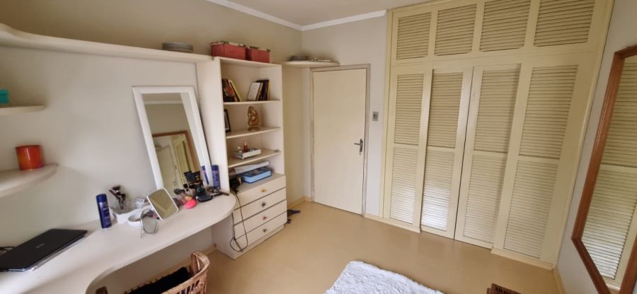 Imagem Casa 3 Qts no Czerniewicz: Vista Rio e Perto do Centro