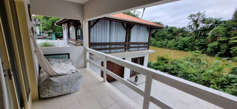 Imagem Casa 3 Qts no Czerniewicz: Vista Rio e Perto do Centro