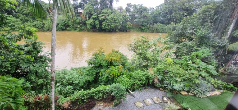 Imagem Casa 3 Qts no Czerniewicz: Vista Rio e Perto do Centro
