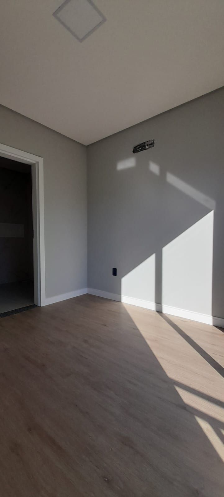 Imagem Geminado no Residencial Jasmin com 2 suítes e 108,33m² à venda no bairro Barra do rio cerro I em Jaraguá do Sul