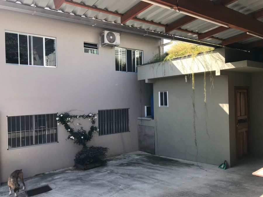 Imagem Casa com 4 Quartos no Nova Brasília, próximo ao Centro