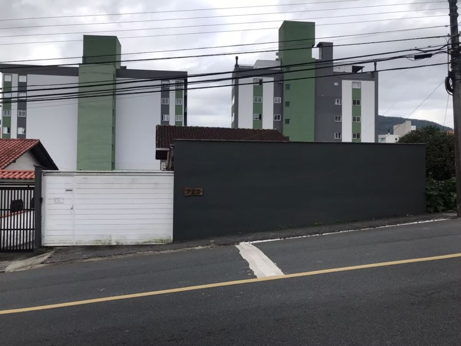 Imagem Casa com 4 Quartos no Nova Brasília, próximo ao Centro