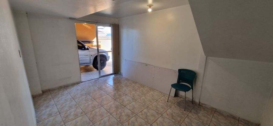Imagem Casa com 4 Quartos no Nova Brasília, próximo ao Centro