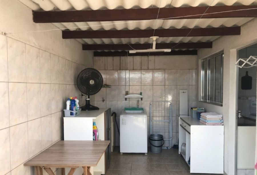 Imagem Casa com 4 Quartos no Nova Brasília, próximo ao Centro