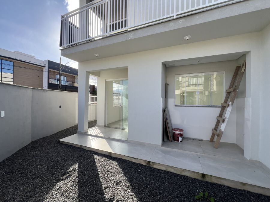 Imagem principal Linda Casa Geminada com 3 Dormitórios em Localização Privilegiada
