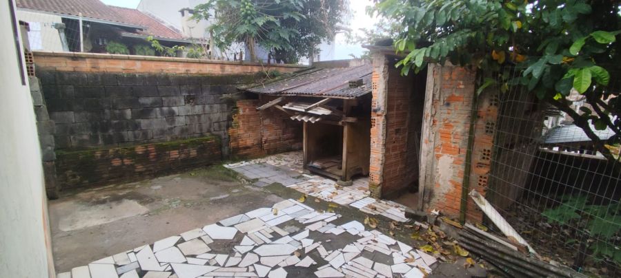Imagem Imóvel no Bairro Rau com Excelente Potencial Construtivo