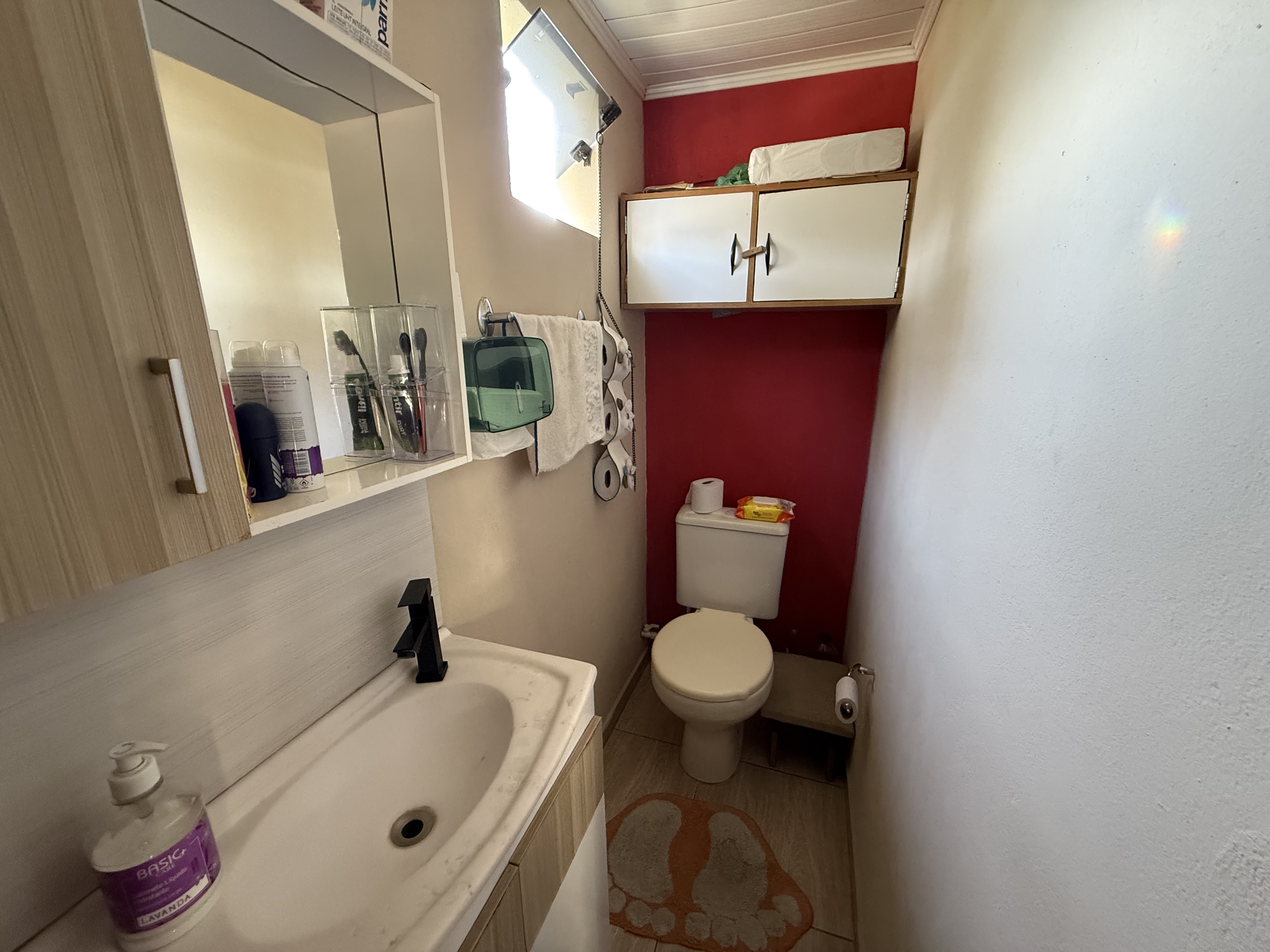 Imagem Casa no bairro Ilha da Figueira com 3 dormitórios e amplo quintal