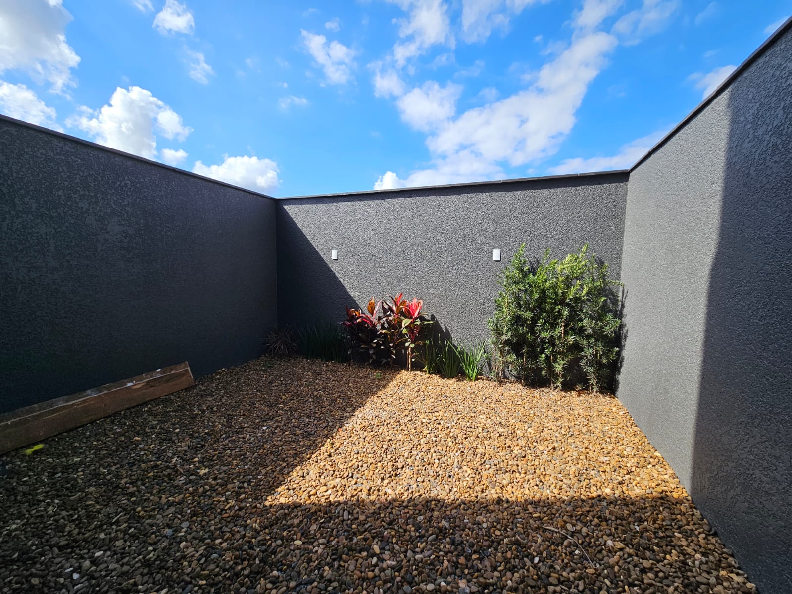 Imagem Sobrado geminado a venda no bairro Tifa Martins em Jaraguá do Sul