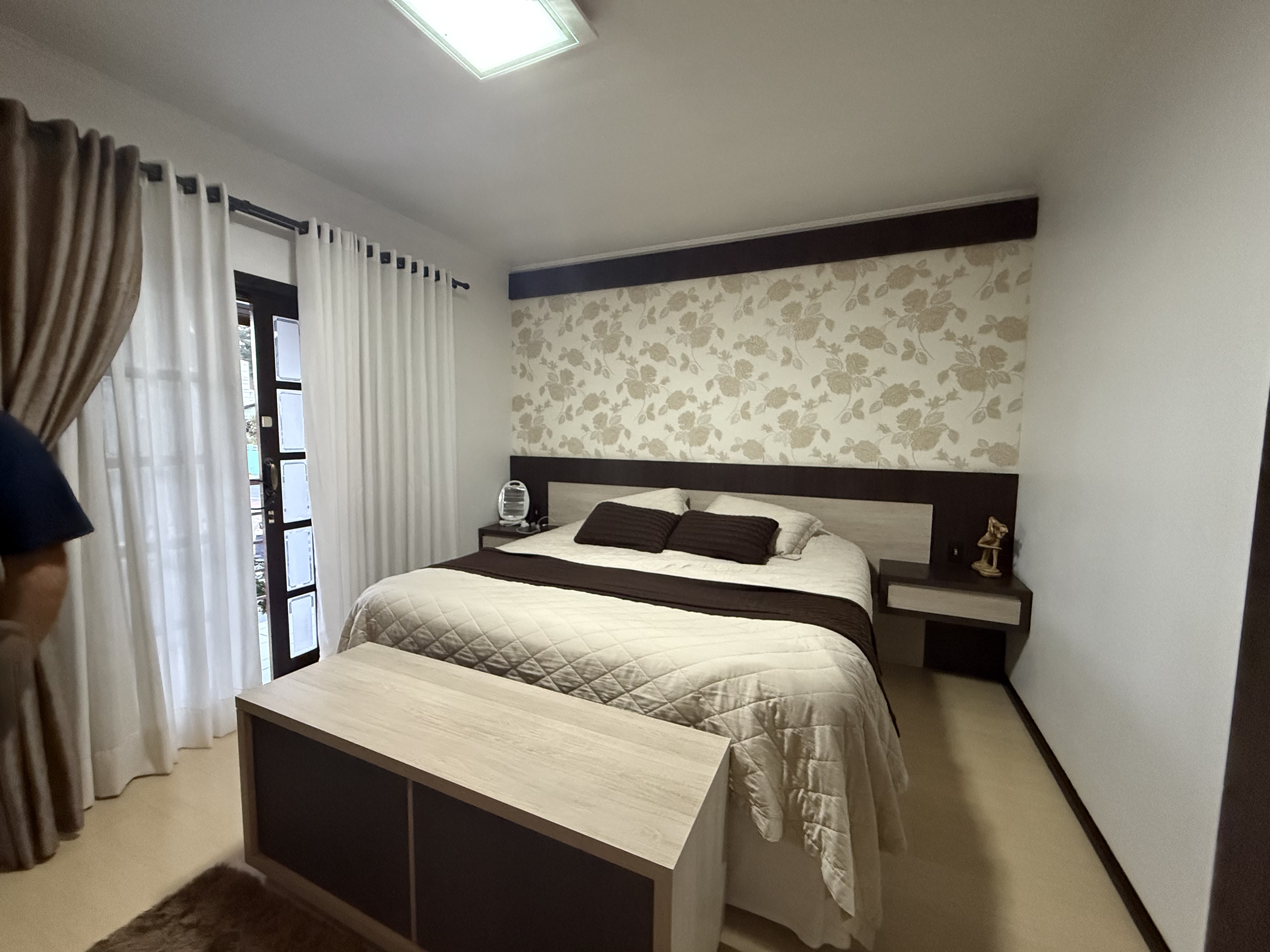 Imagem Terreno 924 m² com 2 casas – Ideal para ponto comercial no bairro Vila Lenzi