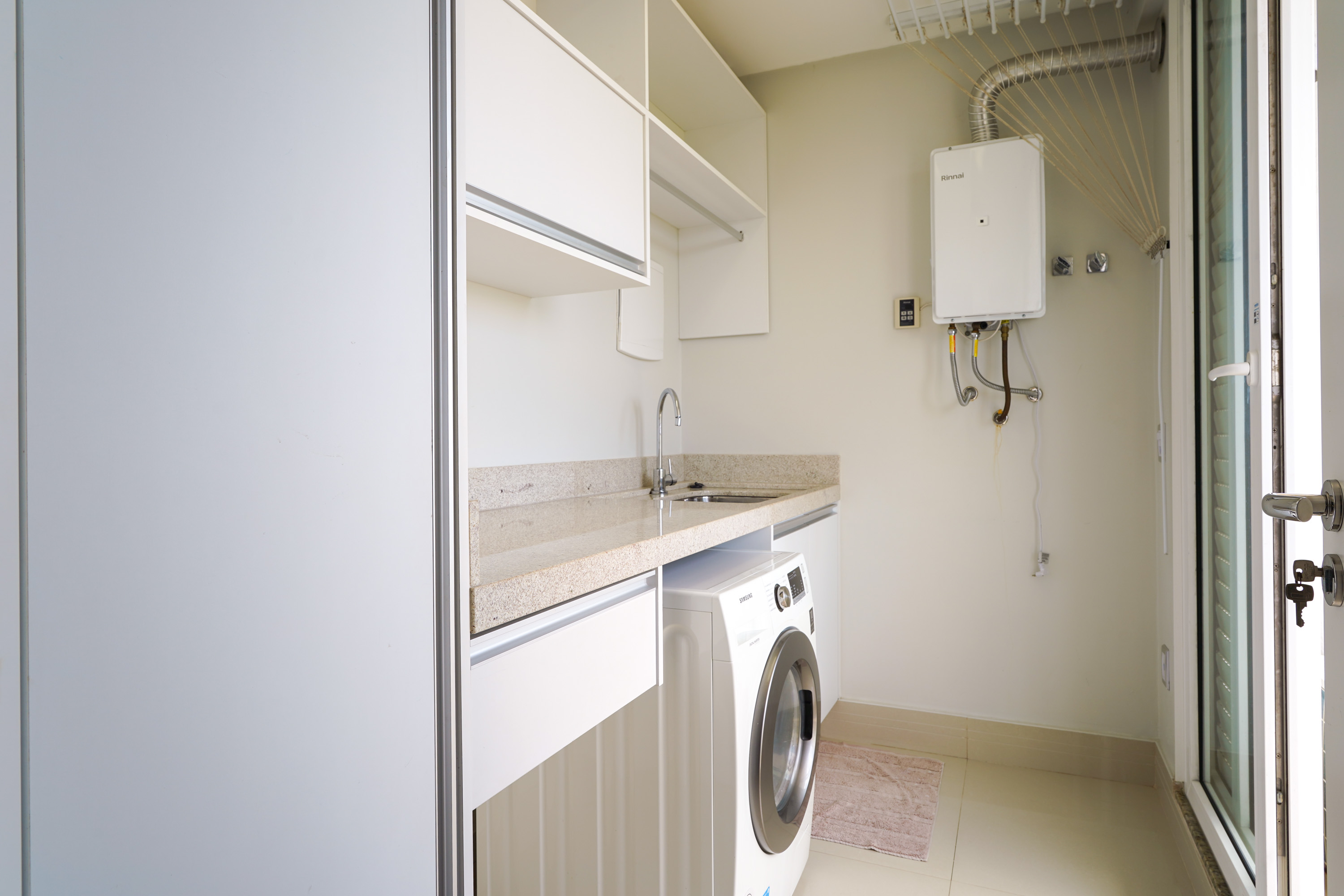 Imagem Cobertura Duplex no Residencial Sunrise em Penha / Alto Padrão - Frente para o mar - Mobiliado - Quadra do Mar