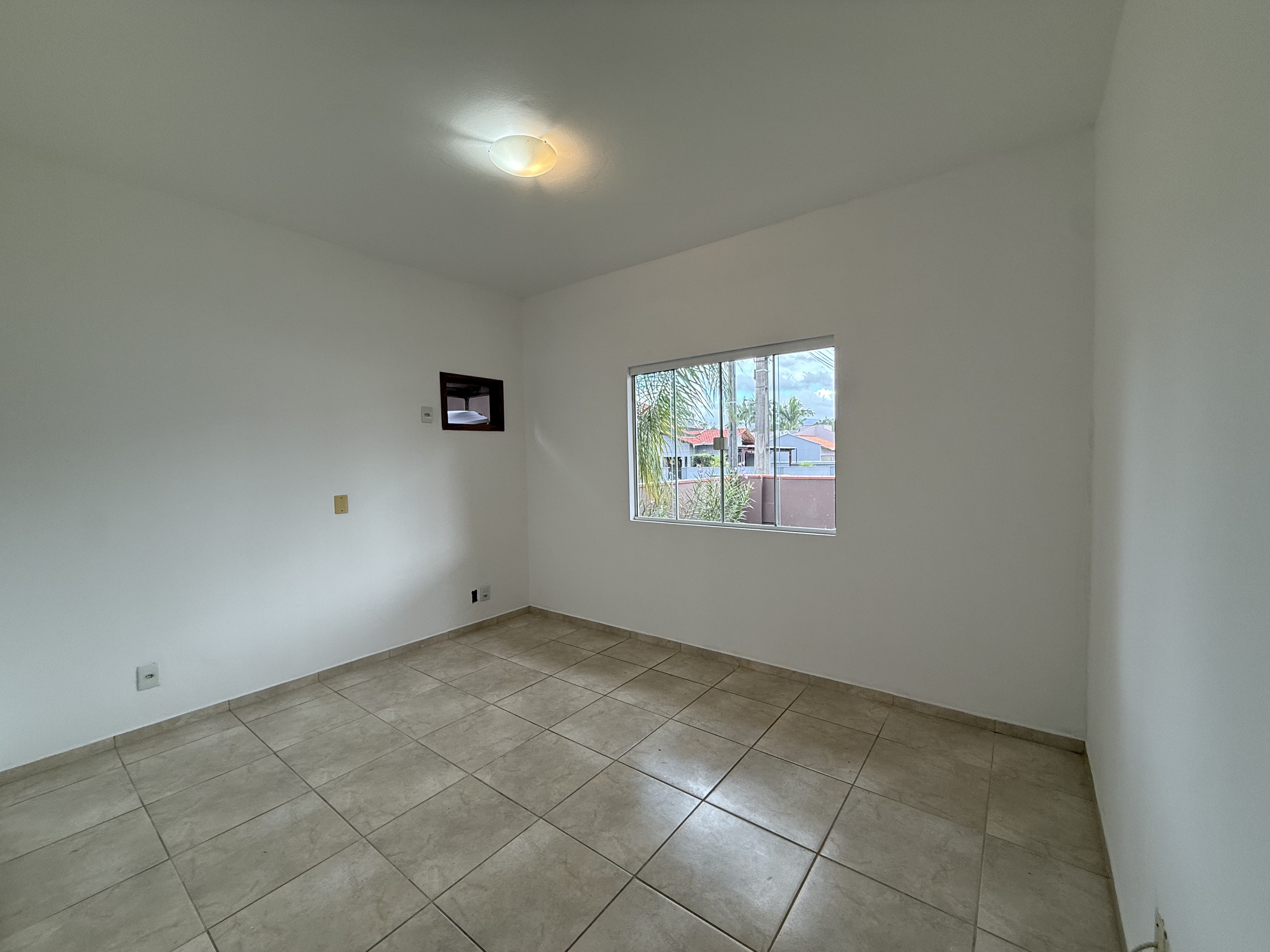 Imagem Casa térrea à venda com 3 quartos e amplo quintal no Bairro Três Rios do Sul