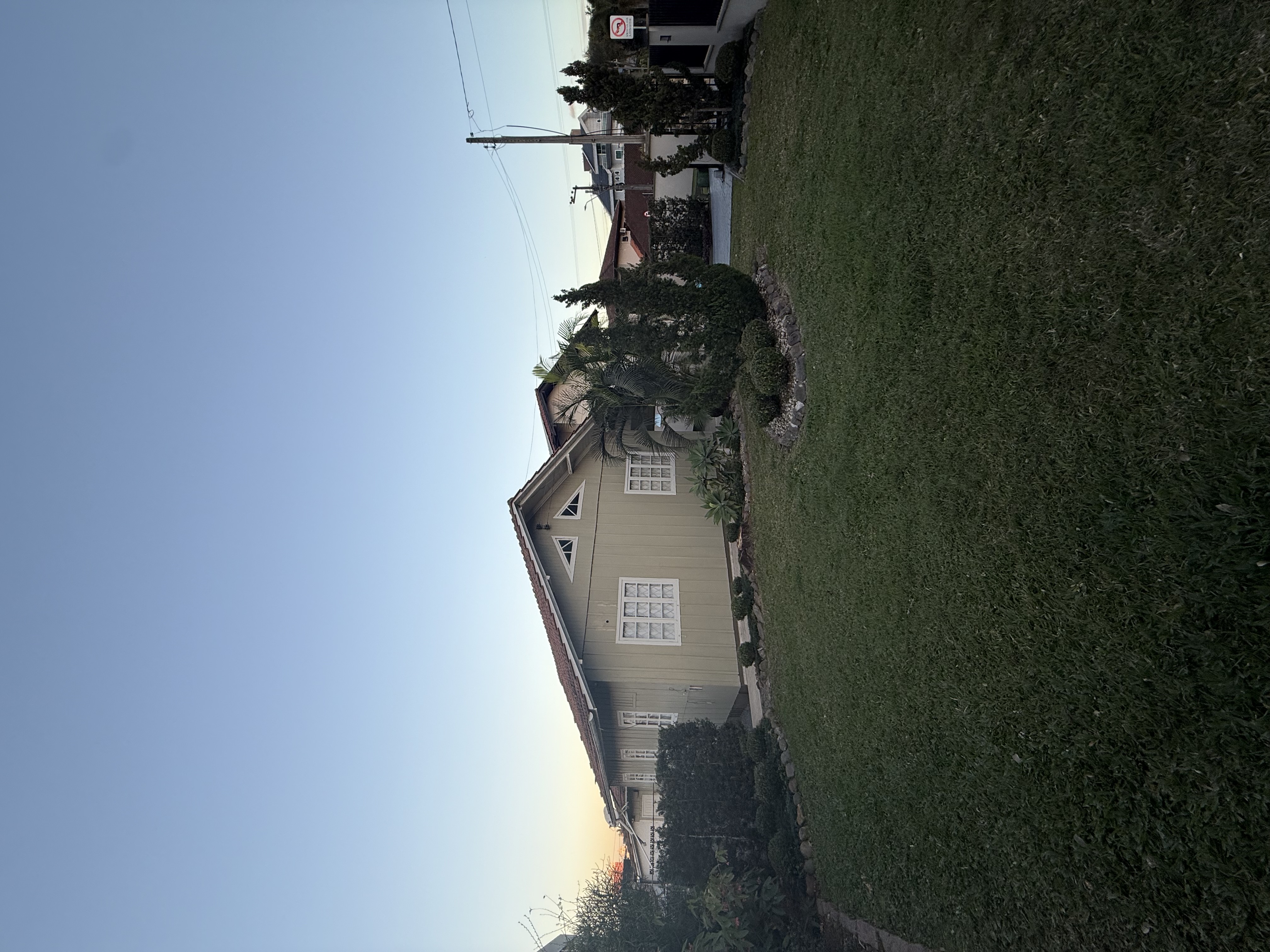 Imagem Terreno 924 m² com 2 casas – Ideal para ponto comercial no bairro Vila Lenzi