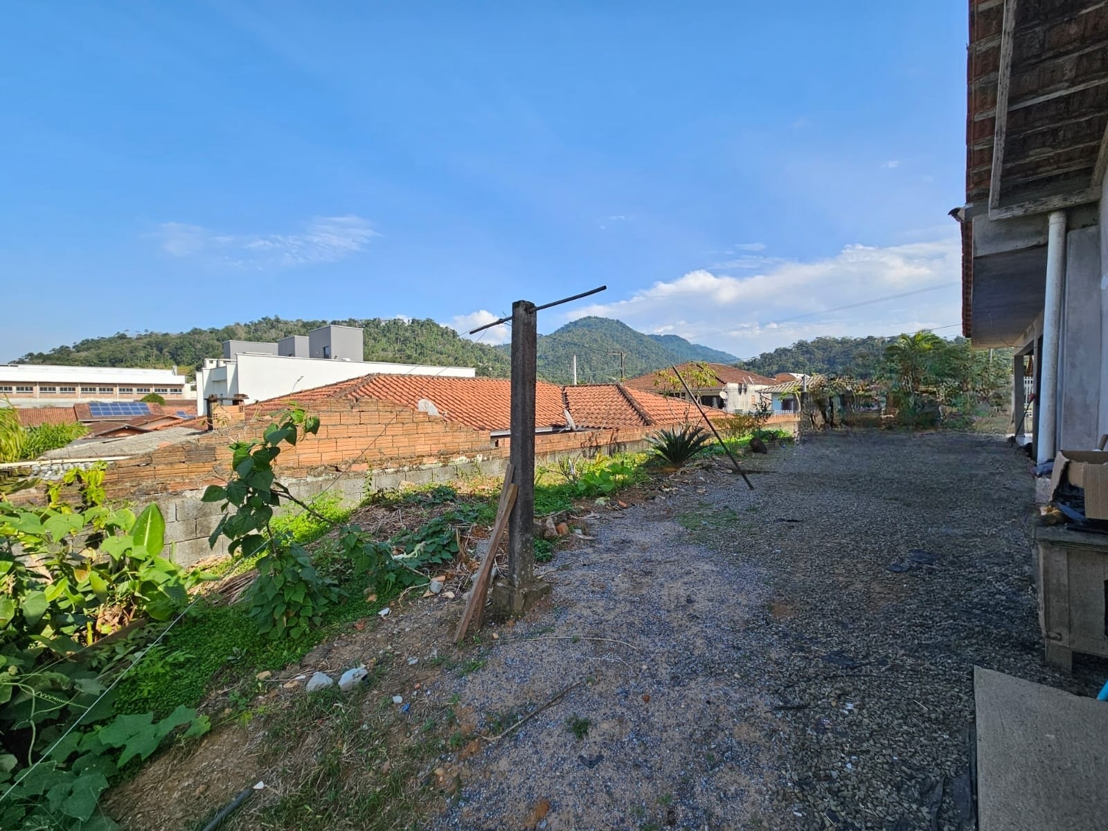 Imagem Casa com 3 dormitórios no bairro Jaraguá 99 em Jaraguá do Sul