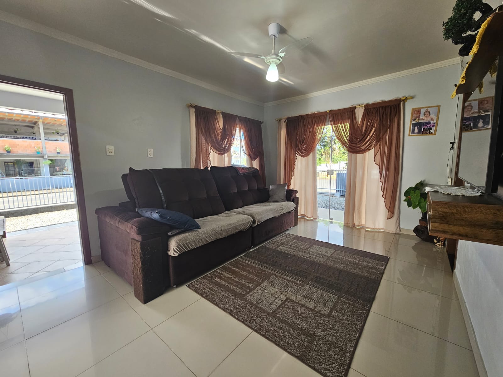 Imagem principal Casa de esquina com 3 dormitórios + edícula no bairro João Pessoa em Jaraguá do Sul