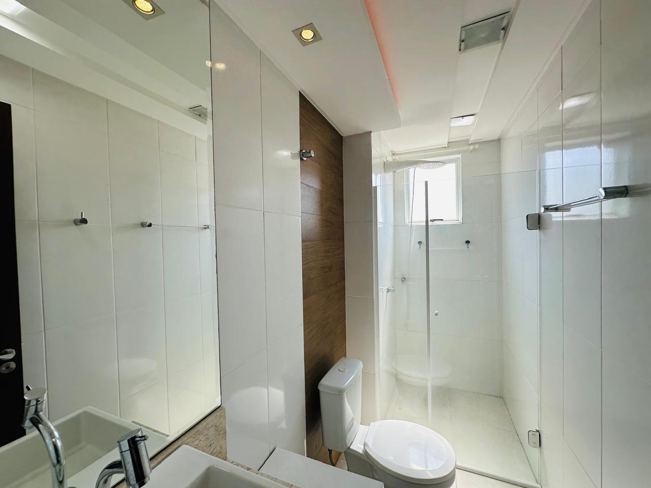 Imagem Apartamento Mobiliado com 1 Suíte + 2 Quartos em Localização Privilegiada