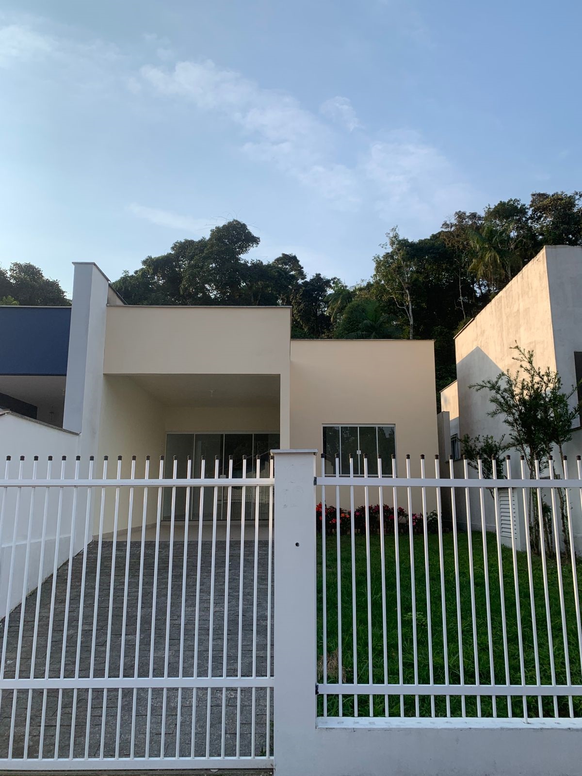 Imagem Casa Geminada em Destaque | 85,82m² Privativos | 2 Vagas | Bairro Três Rios do Norte