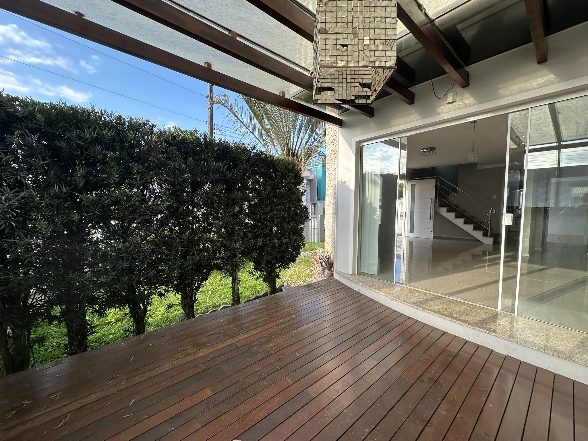 Imagem Sobrado no bairro Amizade - Localização privilegiada, área externa ampla e economia