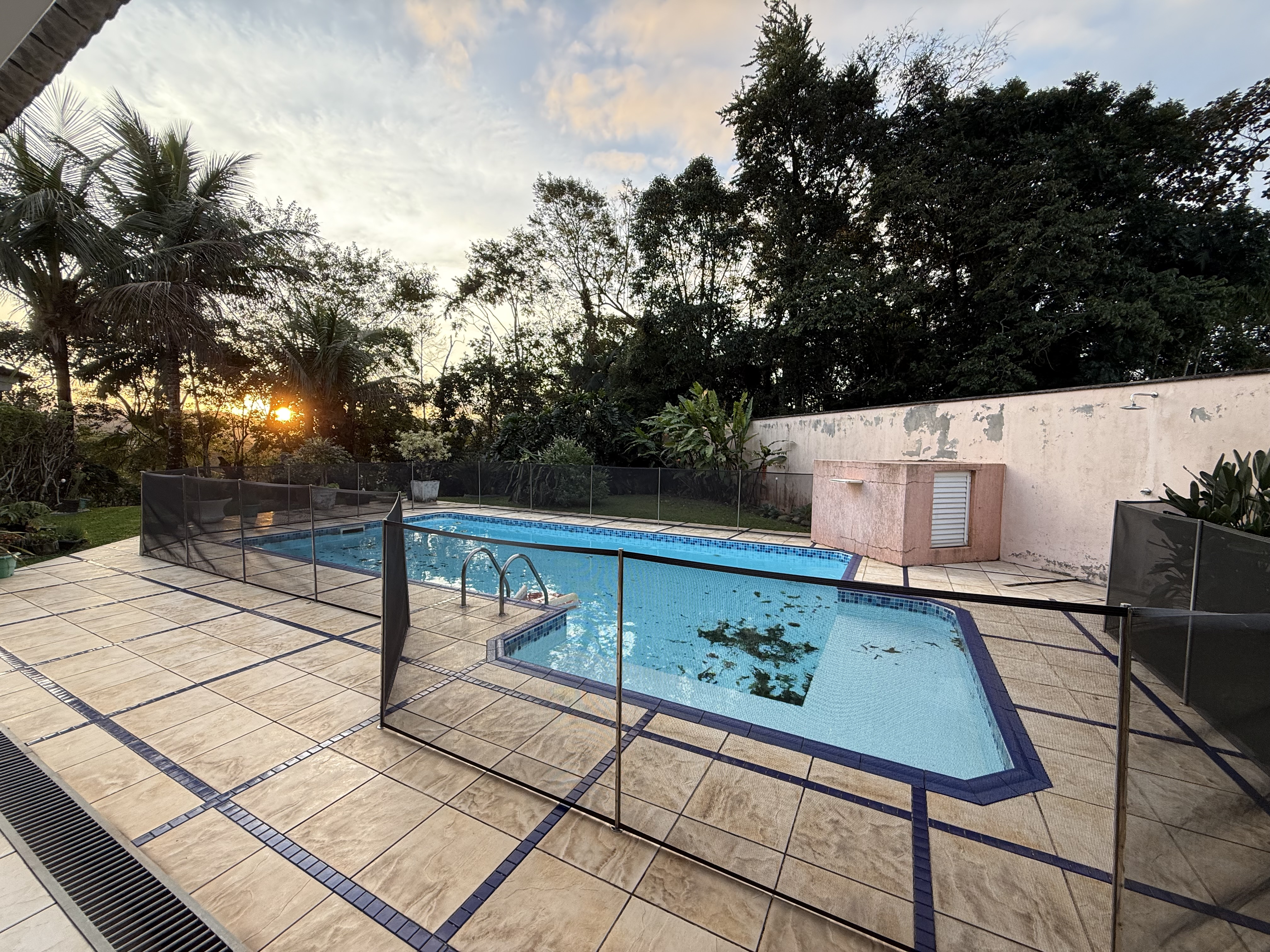 Imagem Casa à venda em Jaraguá do Sul (Jaraguá Esquerdo) | 1 suíte, 4 quartos, 2 vagas