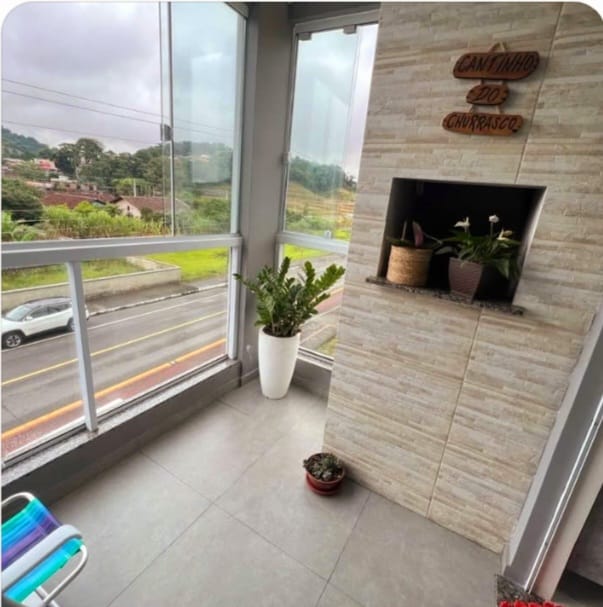 Imagem Apartamento semi mobiliado com 3 dormitórios a venda no bairro Três Rios do Sul em Jaraguá do Sul