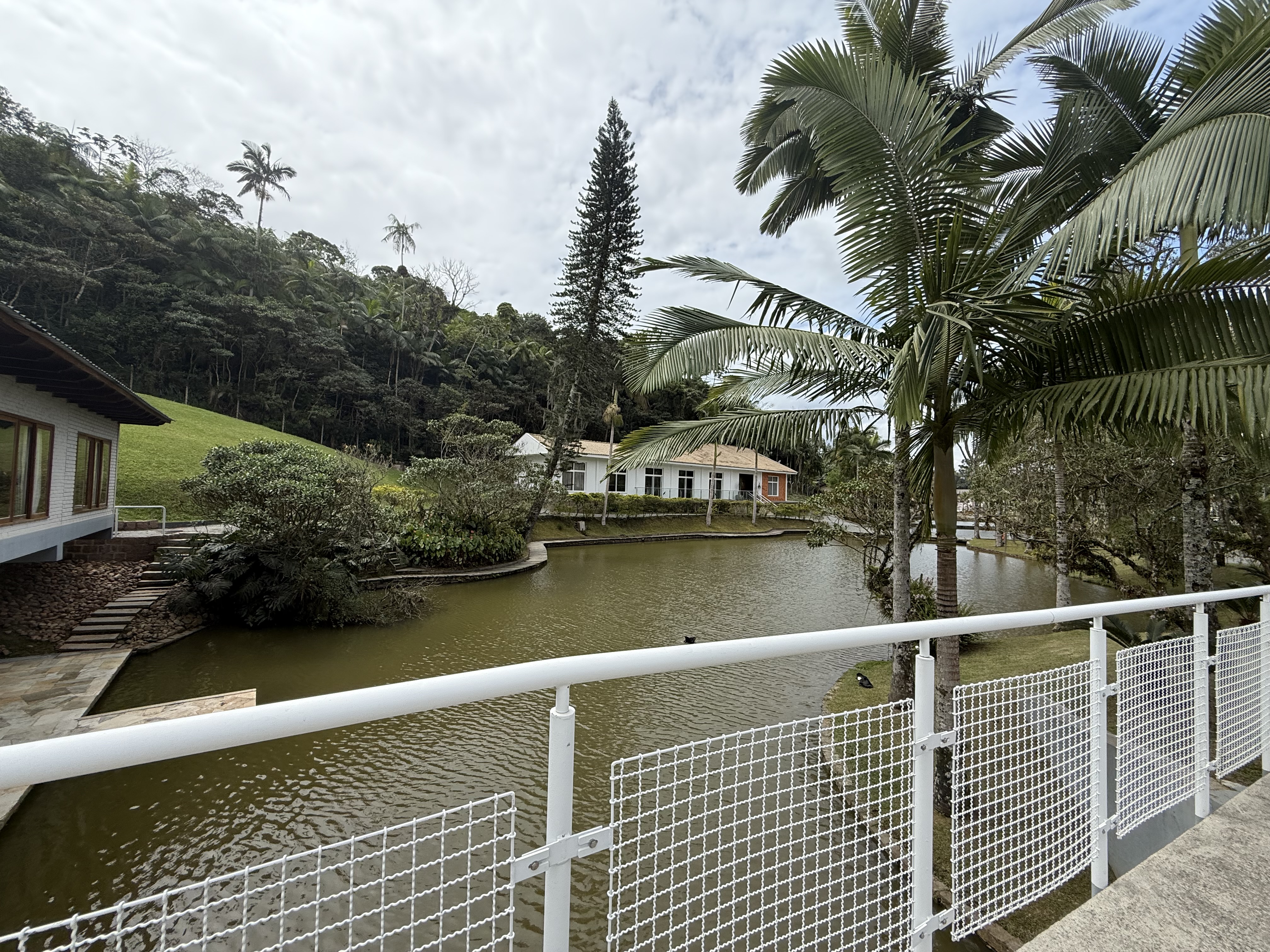 Imagem Terreno à venda no Condomínio Dal Lago – 899 m² em bairro nobre de Jaraguá do Sul