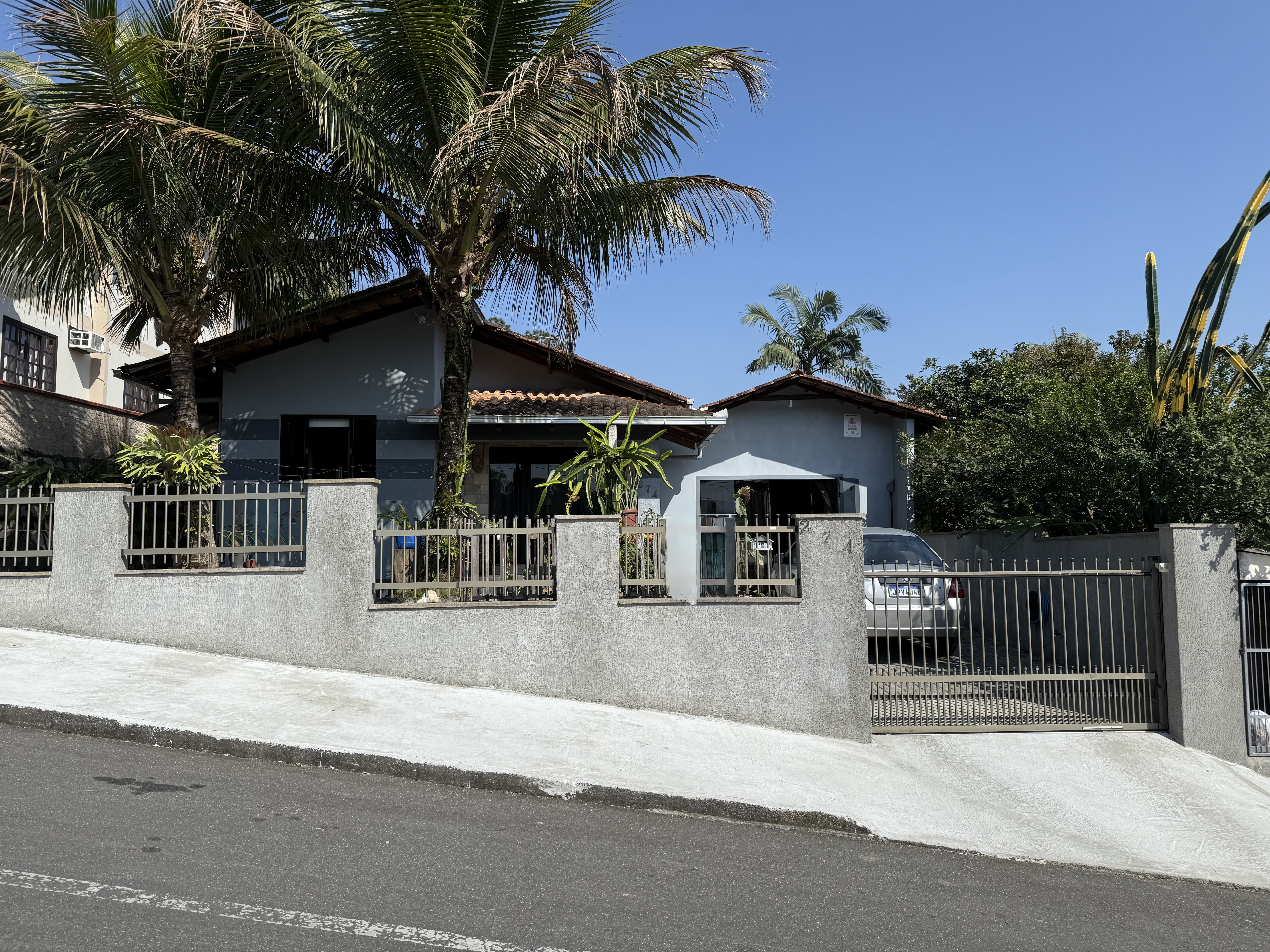 Imagem Casa no bairro Ilha da Figueira com 3 dormitórios e amplo quintal