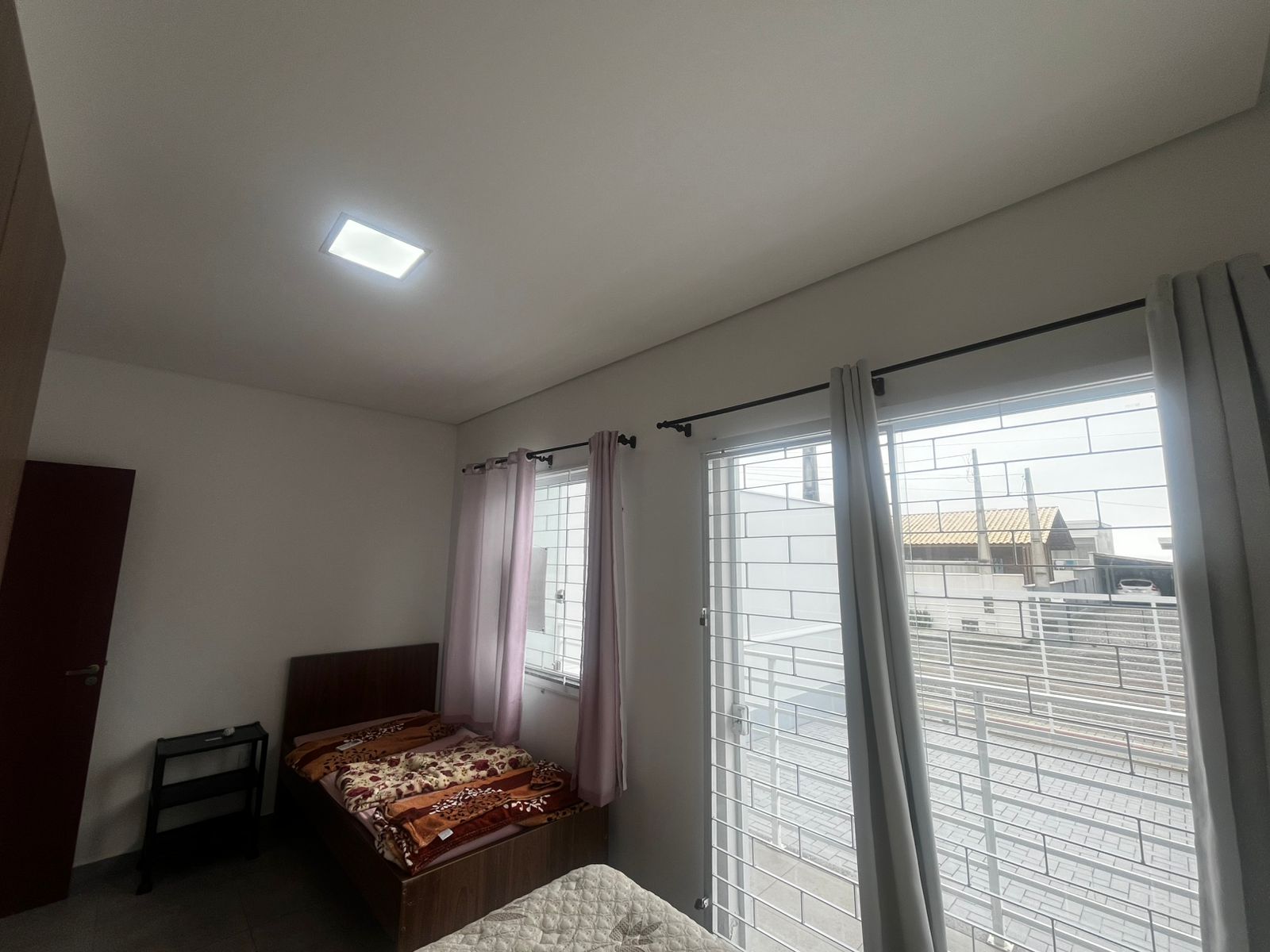 Imagem Apartamento com 2 dormitórios, semi mobiliado no bairro Centro em Barra Velha