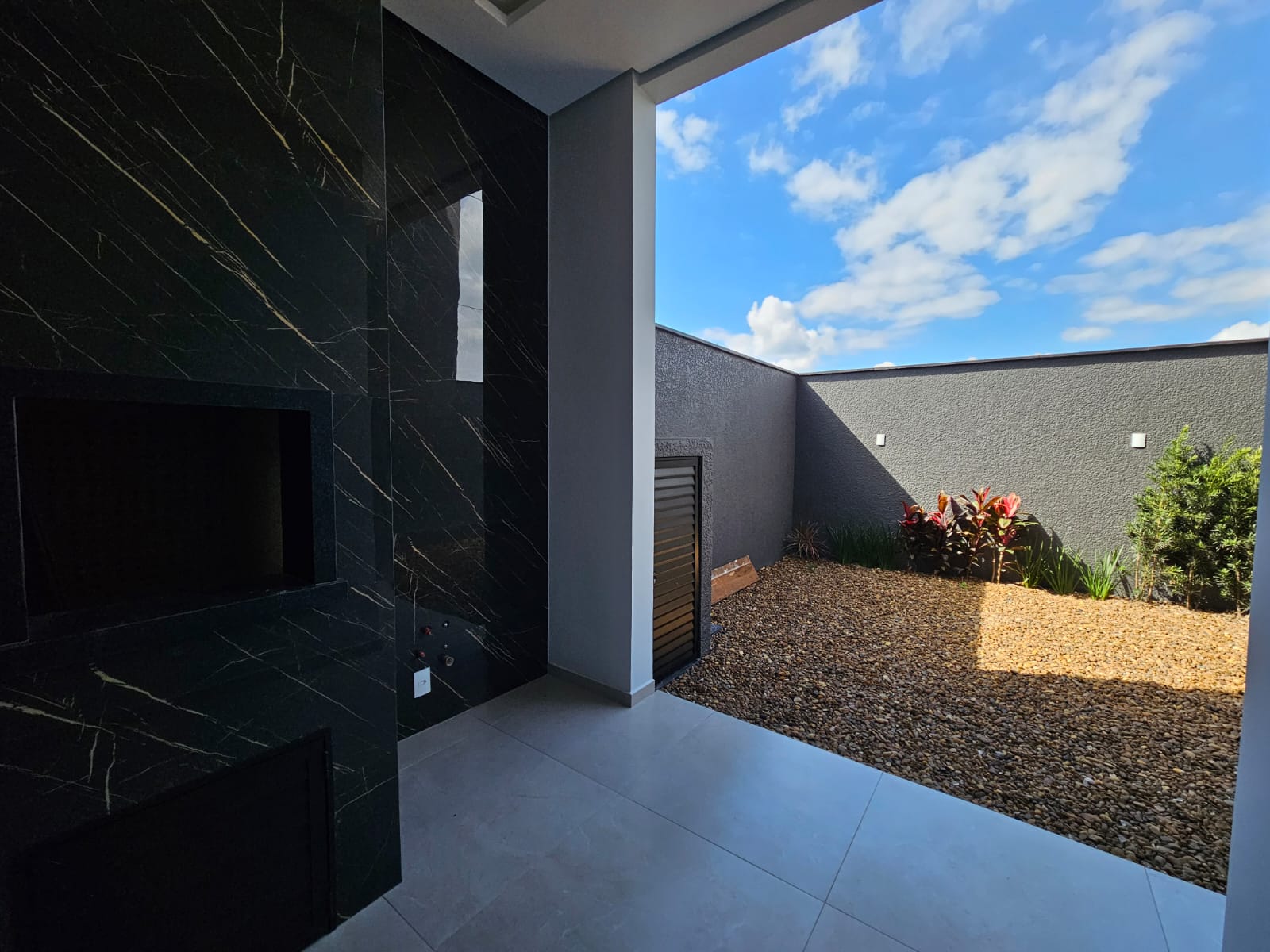 Imagem Sobrado geminado a venda no bairro Tifa Martins em Jaraguá do Sul