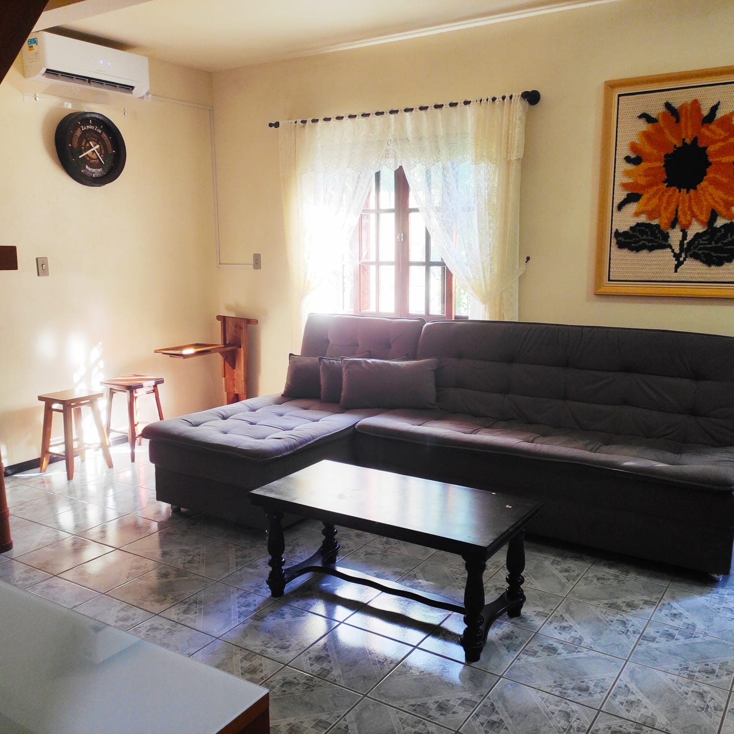 Imagem Casa Estilo Chalé à Venda em Schroeder – 184m² e Terreno de 2.343m²