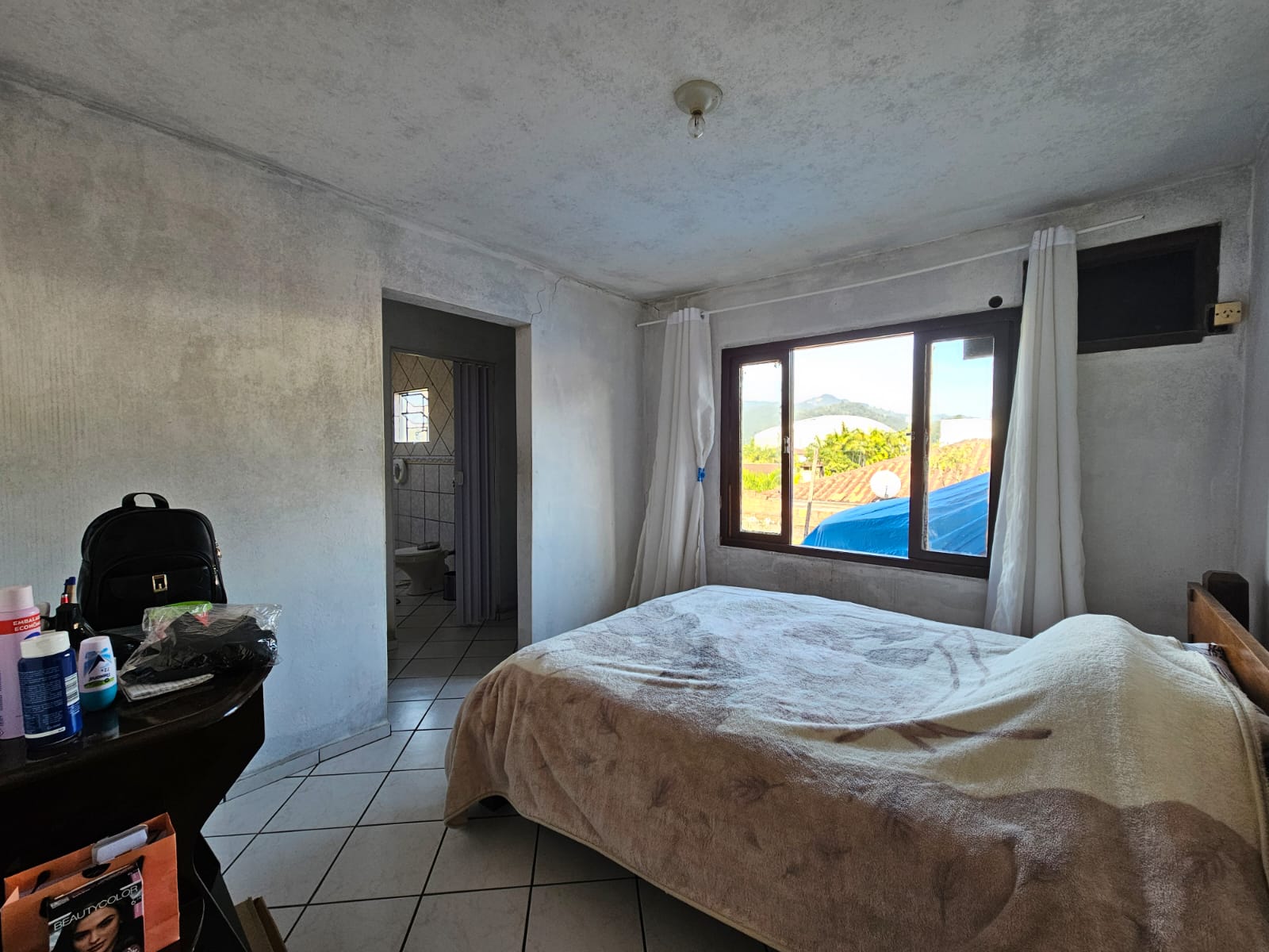 Imagem Casa com 3 dormitórios no bairro Jaraguá 99 em Jaraguá do Sul