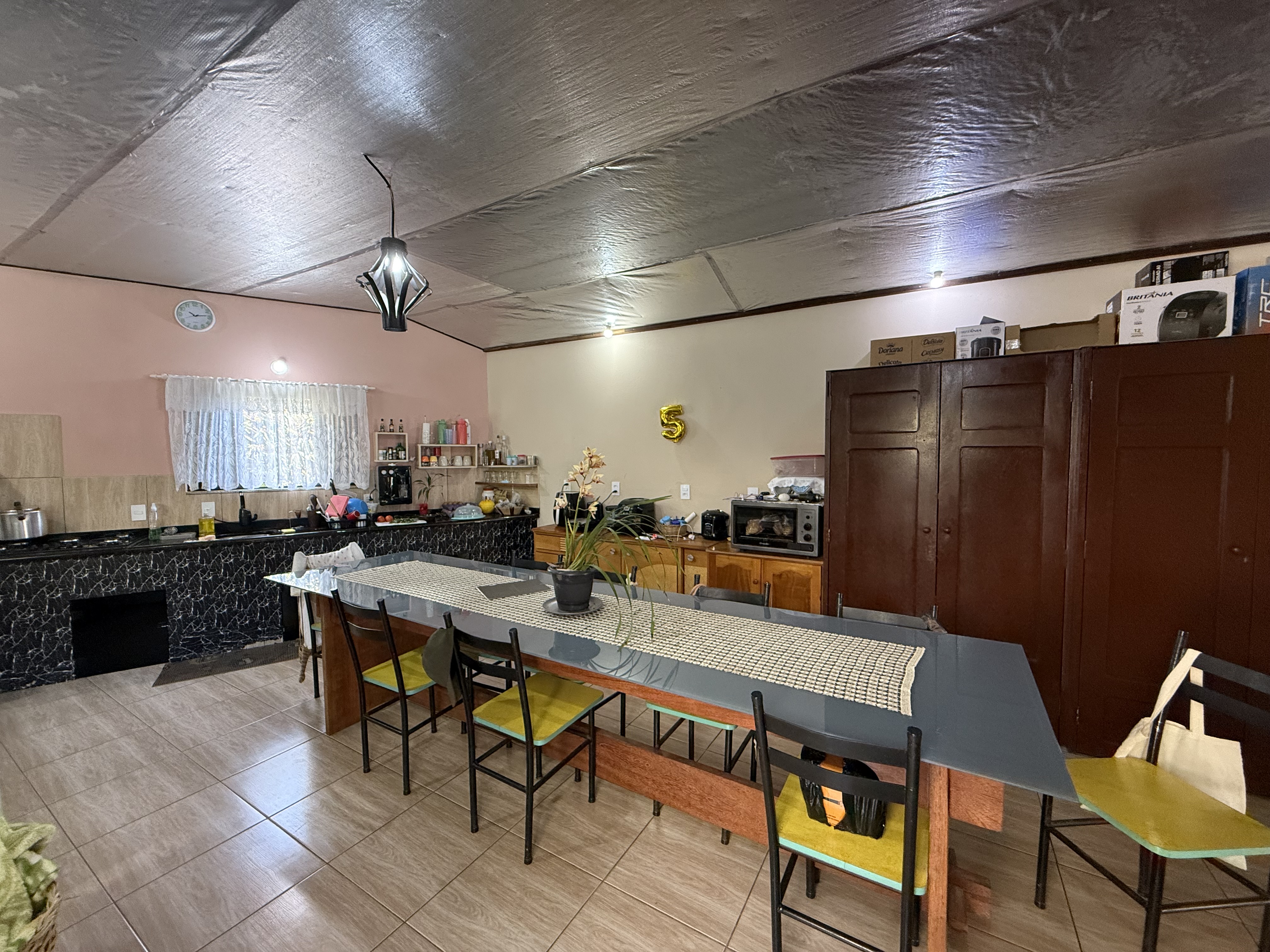 Imagem Casa no bairro Ilha da Figueira com 3 dormitórios e amplo quintal